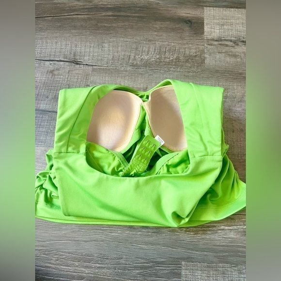 ATHLETA Support Bra Tank Top Lime Green 36B Ruched Sides Gym Athletic Yoga - Picture 3 of 5